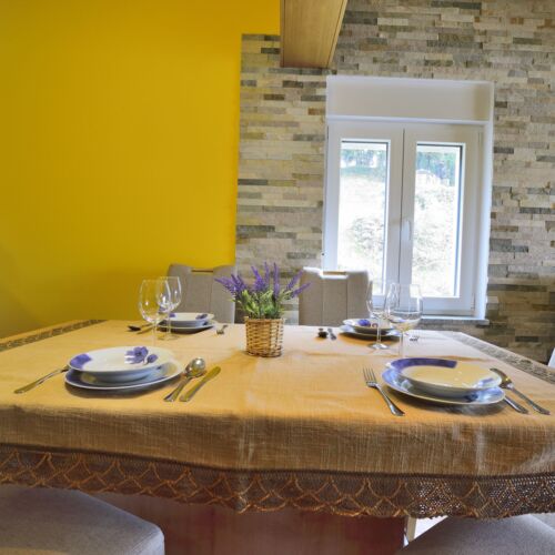 Apartament cu aer condiționat cu vedere spre mare cu 3 camere pentru 6 pers.