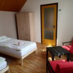 Apartament familial(ă) cu vedere spre cetate pentru 5 pers. (se inchirieaza doar integral) (se poate solicita pat suplimentar)