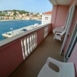 Apartament 4-osobowy z klimatyzacją z widokiem na morze z 2 pomieszczeniami sypialnianymi