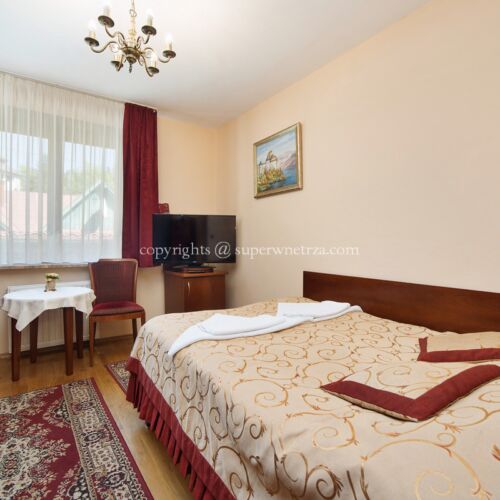 Pokój 2-osobowy Przyjazny podróżom rodzinnym z widokiem na las (możliwa dostawka)