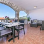 2-Zimmer-Apartment für 4 Personen mit Klimaanlage und Aussicht auf das Meer