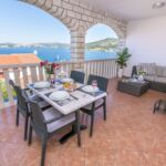2-Zimmer-Apartment für 4 Personen mit Klimaanlage und Aussicht auf das Meer