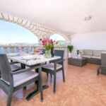 2-Zimmer-Apartment für 4 Personen mit Klimaanlage und Aussicht auf das Meer