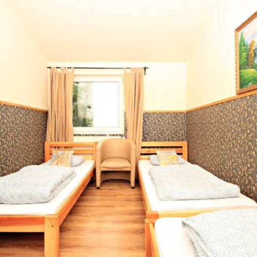 Pokój 3-osobowy na piętrze Economy