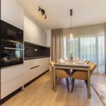 Apartament 4-osobowy z klimatyzacją na piętrze z 2 pomieszczeniami sypialnianymi