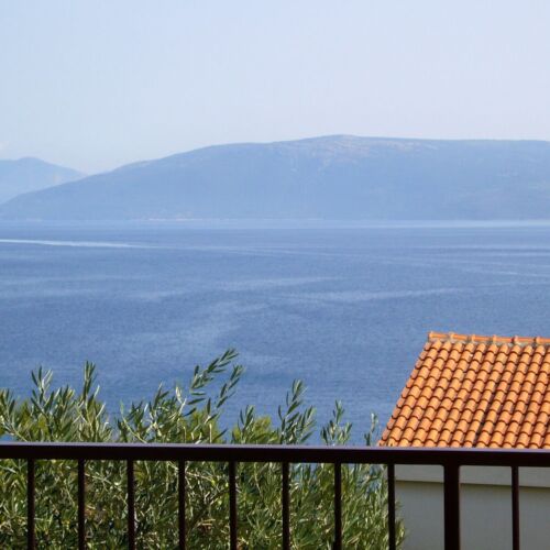 Apartament cu aer condiționat cu vedere spre mare cu 1 camera pentru 2 pers.