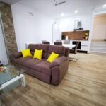 Erdgeschosses 3-Zimmer-Apartment für 6 Personen mit Aussicht auf den Garten