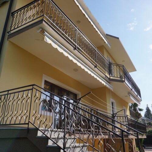 Na katu Klimatiziran apartman za 4 osoba(e) sa 2 spavaće(om) sobe(om)