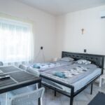 Saját teakonyhával légkondicionált 4 fős apartman 2 hálótérrel (pótágyazható)