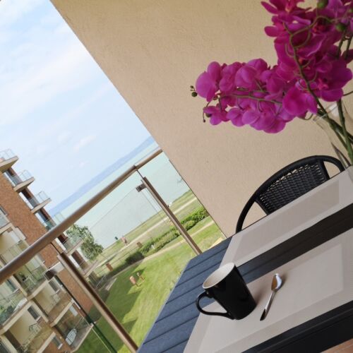 Panoramic View to the Lake Apartment for 4 Persons (extra bed available)