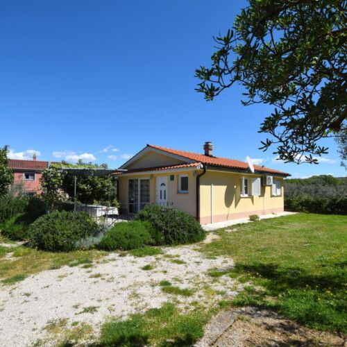 Klimatiziran Sa terasom apartman za 4 osoba(e) sa 2 spavaće(om) sobe(om) A-19385-a