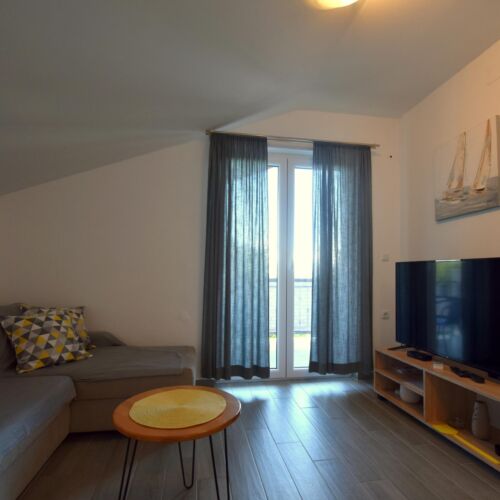 Klimatiziran Mali balkon apartman za 4 osoba(e) sa 2 spavaće(om) sobe(om) A-19414-b