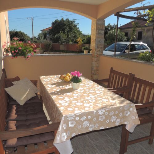 Apartament 3-osobowy z klimatyzacją z tarasem z 1 pomieszczeniem sypialnianym A-20351-b