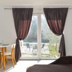 Apartman s klimatizací s terasou pro 6 os. se 2 ložnicemi K-20795