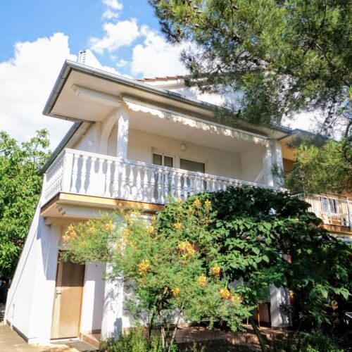 Apartament 4-osobowy z klimatyzacją na parterze z 2 pomieszczeniami sypialnianymi