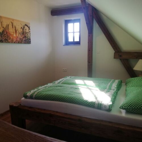 Camera dubla deluxe la mansardă