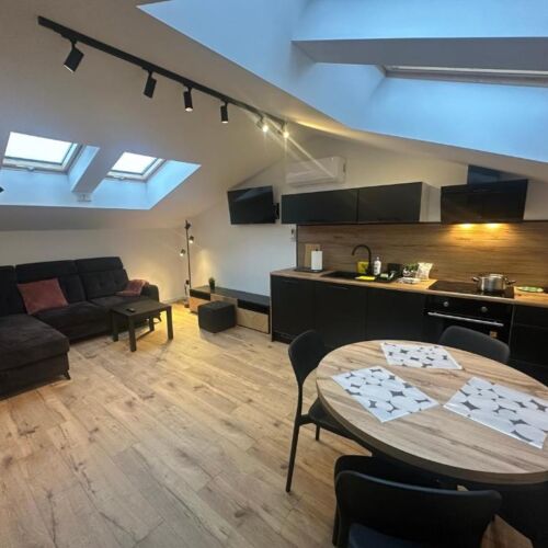 Apartament 4-osobowy z 2 pomieszczeniami sypialnianymi