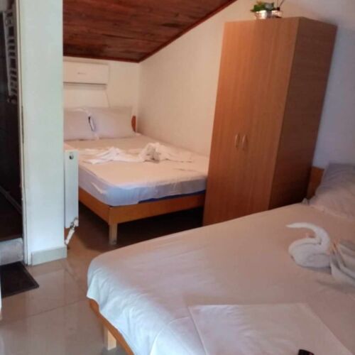 Camera cvadrupla family