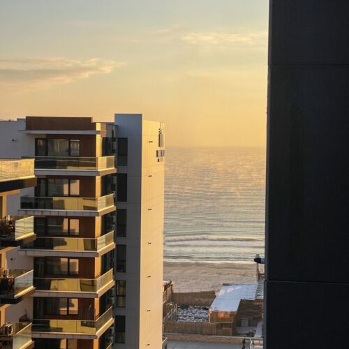 Camera tripla studio la etaj