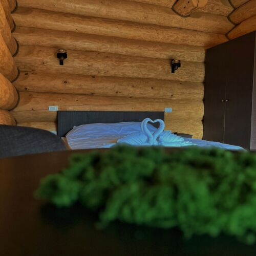 Roubenka (jako celek) s manželskou postelí (s možností přistýlky)