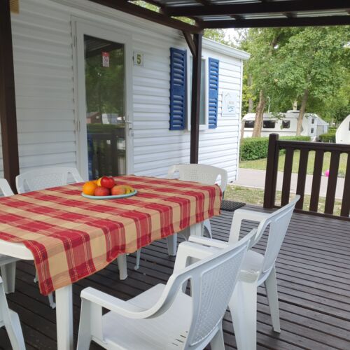 Apartament standard casă mobilă pentru 5 pers. (se inchirieaza doar integral) (se poate solicita pat suplimentar)