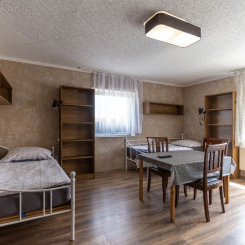 Standard Pokoj pro 3 os. na poschodí