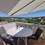 Apartman s klimatizací pro 4 os. se 2 ložnicemi s výhledem na moře