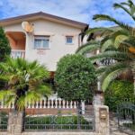 Apartman s klimatizací pro 4 os. s 1 ložnicí s výhledem na moře A-22750-a