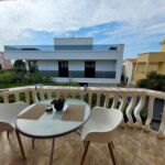 Apartman s klimatizací s terasou s manželskou postelí s 1 ložnicí AS-22750-b