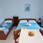 1-Zimmer-Apartment für 3 Personen mit Klimaanlage und Balkon AS-23187-d