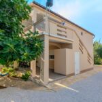Apartman s klimatizací s terasou pro 6 os. se 3 ložnicemi A-23549-a