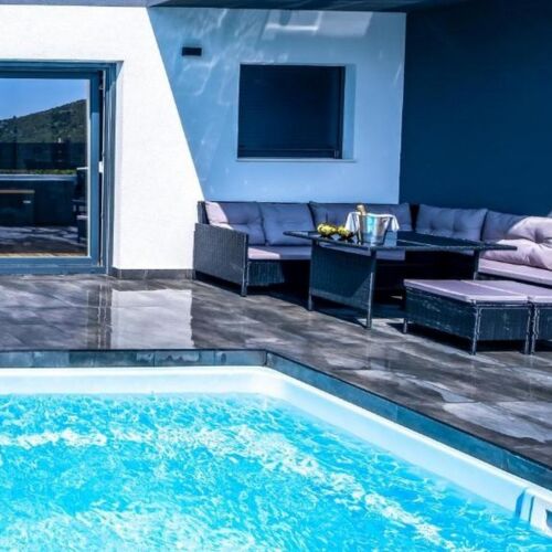 3-Room Air Conditioned Apartment for 8 Persons with Terrace K-23644