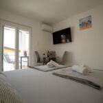 1-Zimmer-Apartment für 2 Personen mit Klimaanlage und Balkon AS-23689-b