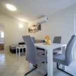 2-Zimmer-Apartment für 5 Personen mit Klimaanlage und Aussicht auf das Meer A-23691-d