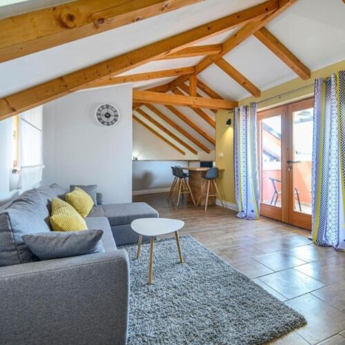 Apartament 4-osobowy z klimatyzacją z tarasem z 1 pomieszczeniem sypialnianym A-23756-e