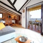 3-Zimmer-Apartment für 7 Personen mit Klimaanlage und Aussicht auf das Meer A-23795-a