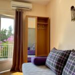 Apartament 6-osobowy z klimatyzacją z tarasem z 3 pomieszczeniami sypialnianymi A-23808-a