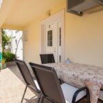 2-Zimmer-Apartment für 4 Personen mit Klimaanlage und Terasse A-23847-b