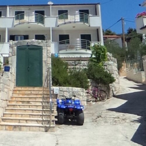 Sea View 2-Room Air Conditioned Apartment for 4 Persons A-23892-a