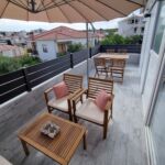 Apartament 6-osobowy z klimatyzacją z tarasem z 2 pomieszczeniami sypialnianymi A-23946-a