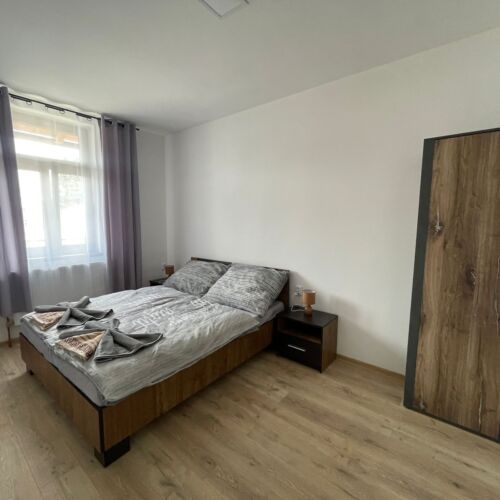 Apartman s koupelnou pro 5 os. se 3 ložnicemi na poschodí