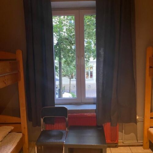 Pokój 6-osobowy na piętrze pokój wieloosobowy 