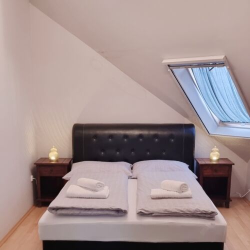 Upstairs 1-Room Balcony Apartment for 2 Persons