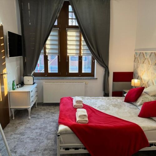 Pokoj s manželskou postelí