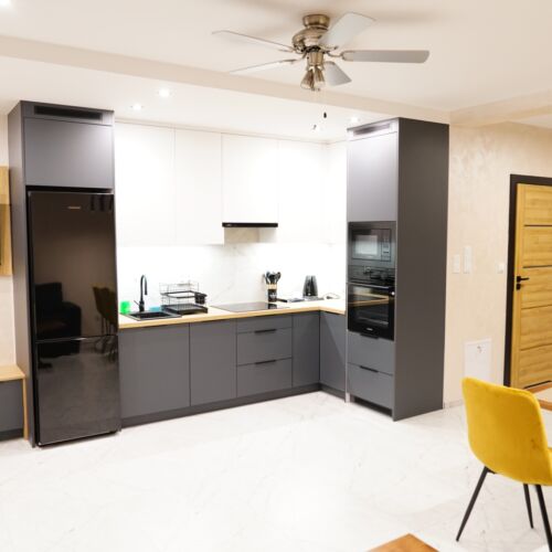 Apartament 6-osobowy cały dom Przyjazny podróżom rodzinnym