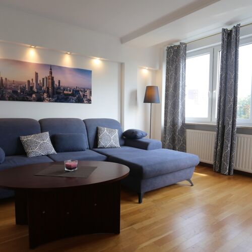 Apartament cu balcon cu vedere spre oraș cu 2 camere pentru 4 pers. (se poate solicita pat suplimentar)