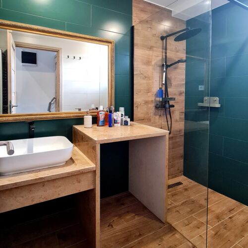 Comfort Whole House Apartment for 4 Persons (extra bed available)