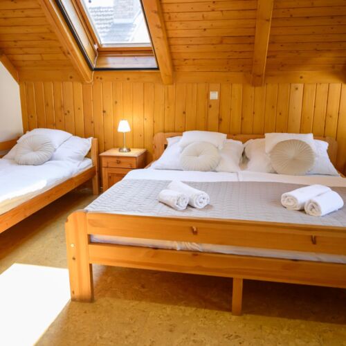 3-Zimmer-Apartment für 7 Personen im Dachgeschoss mit Aussicht auf die Stadt