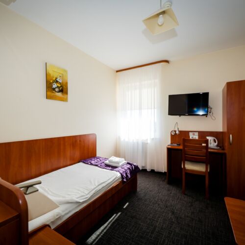 Pokoj s koupelnou pro 1 os. na poschodí