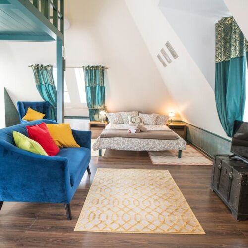 Apartament cu baie comună cu supanta cu 1 camera pentru 4 pers.